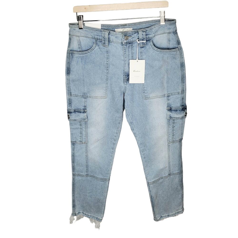 KanCan Slim Straight Crop Jodie Cargo Jeans Light Wash Distressed‎ Raw Hem 9/28